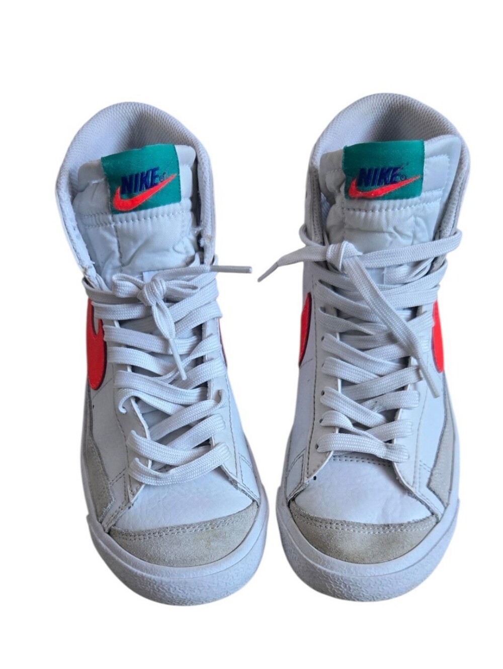 Nike Blazer Mid '77 GS Platinum Tint Bright Crimson Sneakers (Size 5Y)